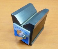 Magnetická V-kocka 72x60x73mm, Accura