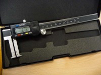 Digitálne posuvné meradlo na vnútornej zápichy 20-170mm, zápich 2,7mm, čeľuste 40mm
